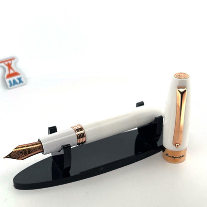 MONTEGRAPPA Fortuna White Fountain Pen - NEW